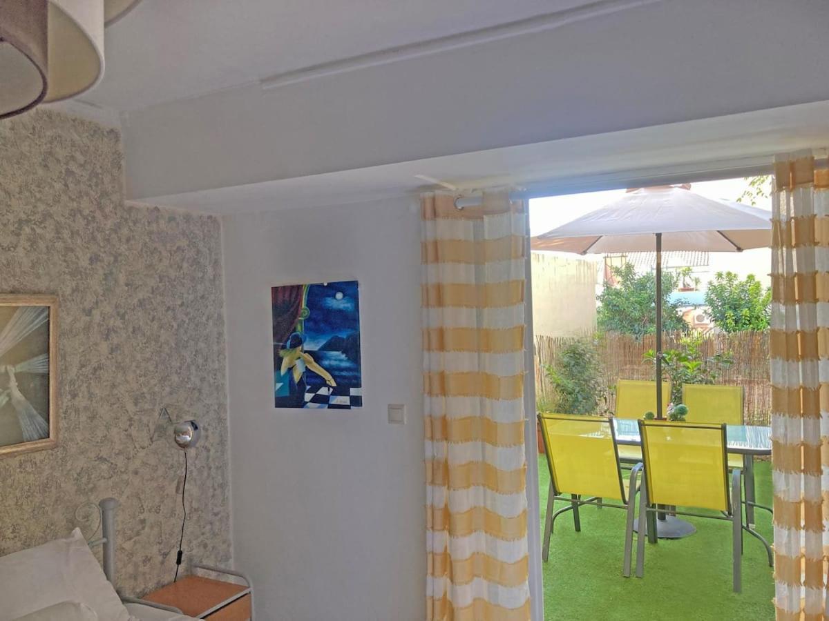 Elias Apartment Atenas Exterior foto